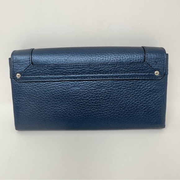 Coach Swagger Wallet - Picture 2 of 11